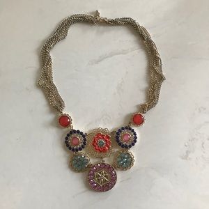 Statement necklace